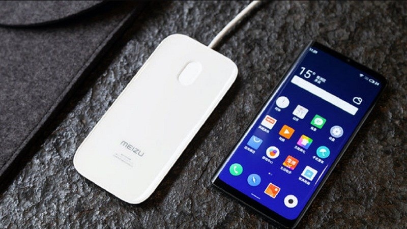 Meizu Zero là smartphone đầu tiên trên thế giới sở hữu thiết kế unibody 3D không có phím bấm và cổng kết nối vật lý.