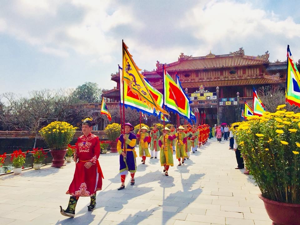 Nghi thức đổi gác.