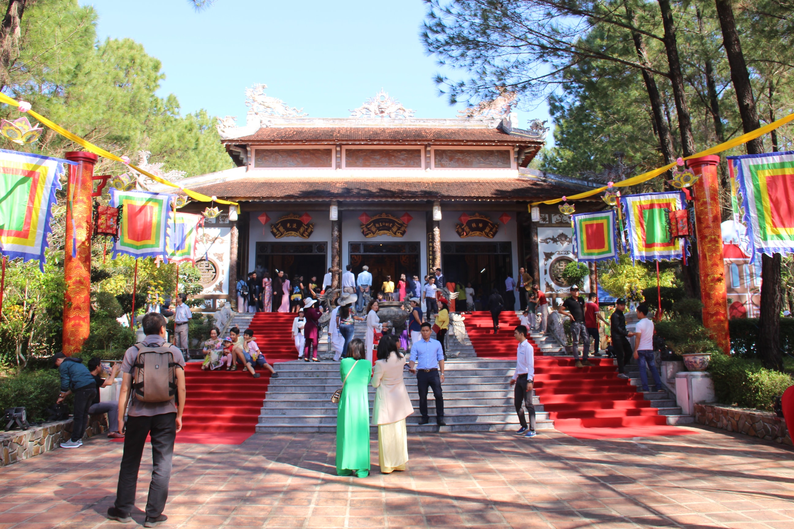 Khai hội đền Huyền Trân năm 2019.