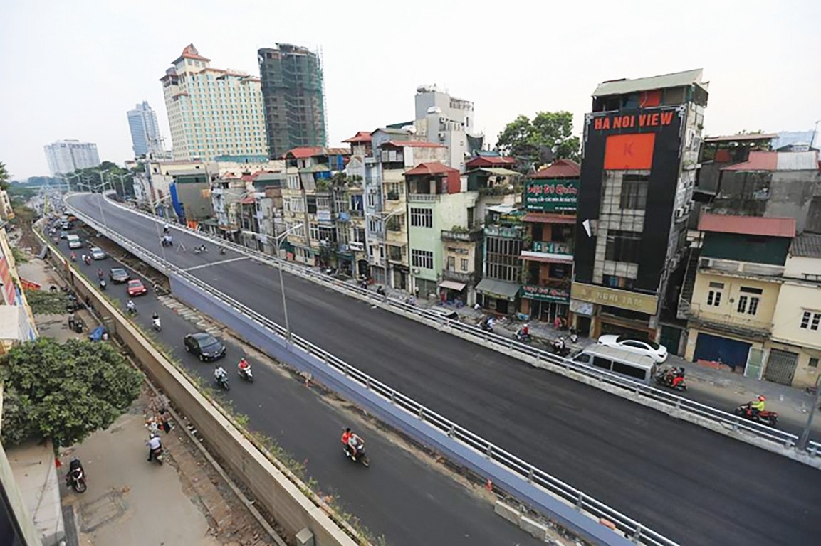 Cầu vượt An Dương - đường Thanh Niên, TP. Hà Nội.