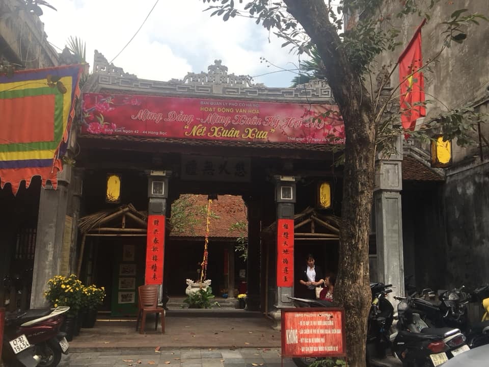Đình Kim Ngân tại Phố Hàng Bạc, ngôi đình cổ kính, minh chứng về quá trình hình thành, phát triển của các phố nghề tại Thăng Long (Hà Nội).