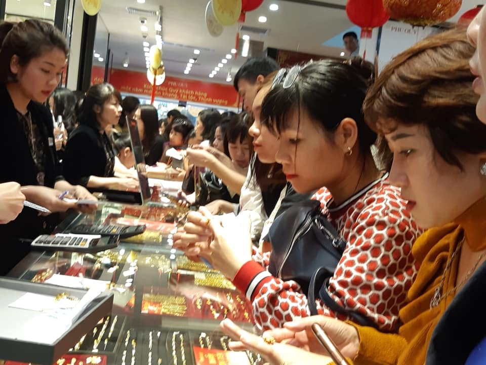 Mua vàng ngày Thần Tài theo mệnh, phong thủy