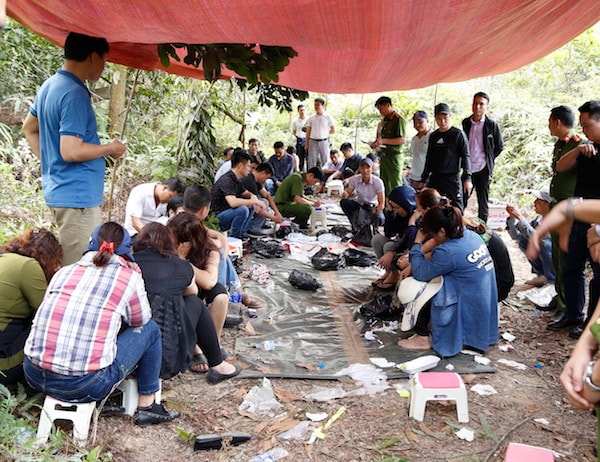 24 đối tượng bị bắt giữ tại trận. Ảnh CAHT