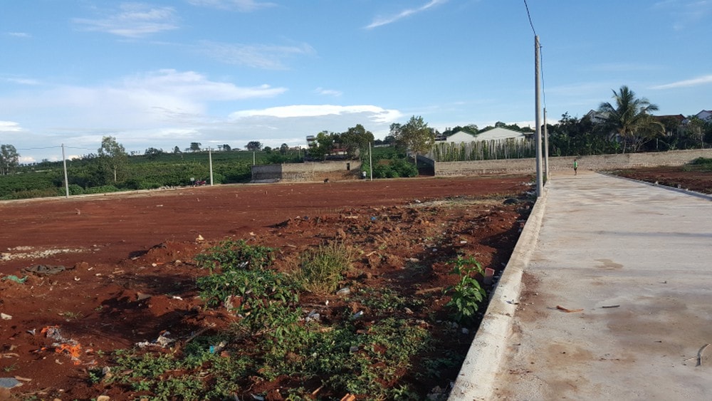 Một khu vực phân lô tách thửa trái quy định tại P. Yên Thế, TP. Pleiku (ảnh st)