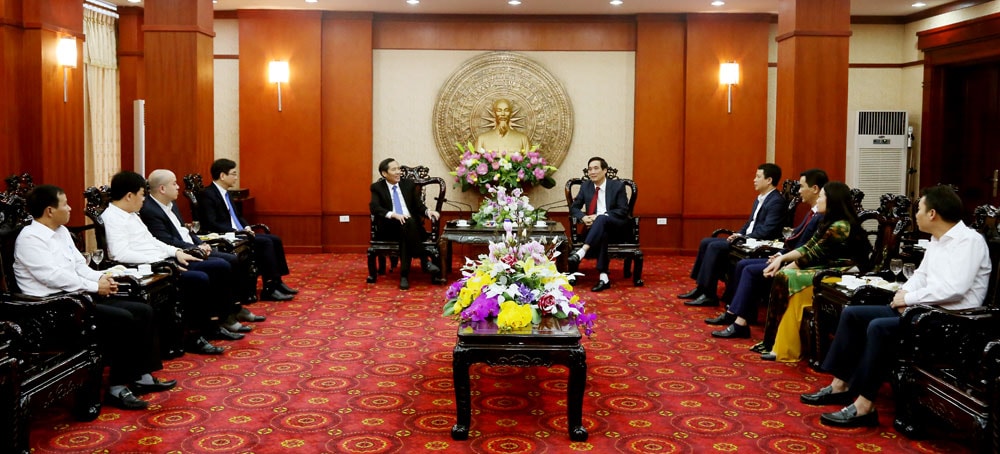 Quang cảnh buổi làm việc