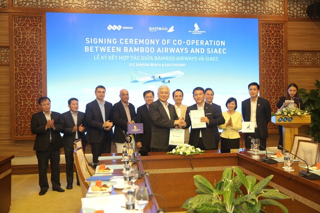Lễ ký kết giữa Bamboo Airways và SIAEC
