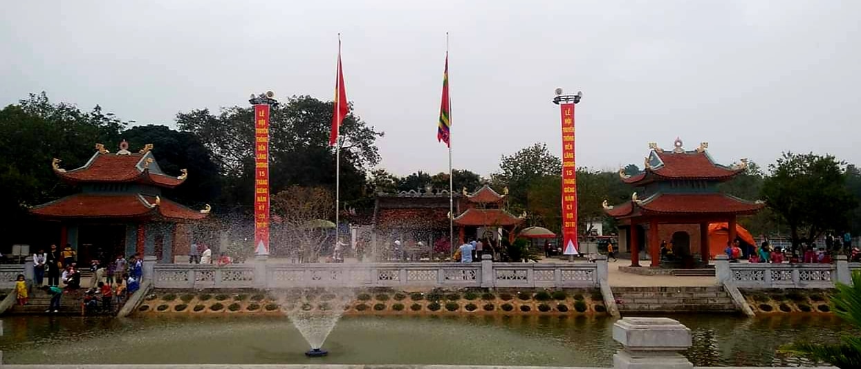 Di tích lịch sử cấp Quốc gia Đền Lăng Sương tại xã Trung Nghĩa, huyện Thanh Thủy, tỉnh Phú Thọ.