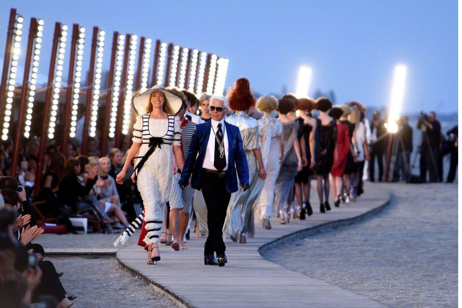 original-chanel-show-venice-jpg-82d00898
