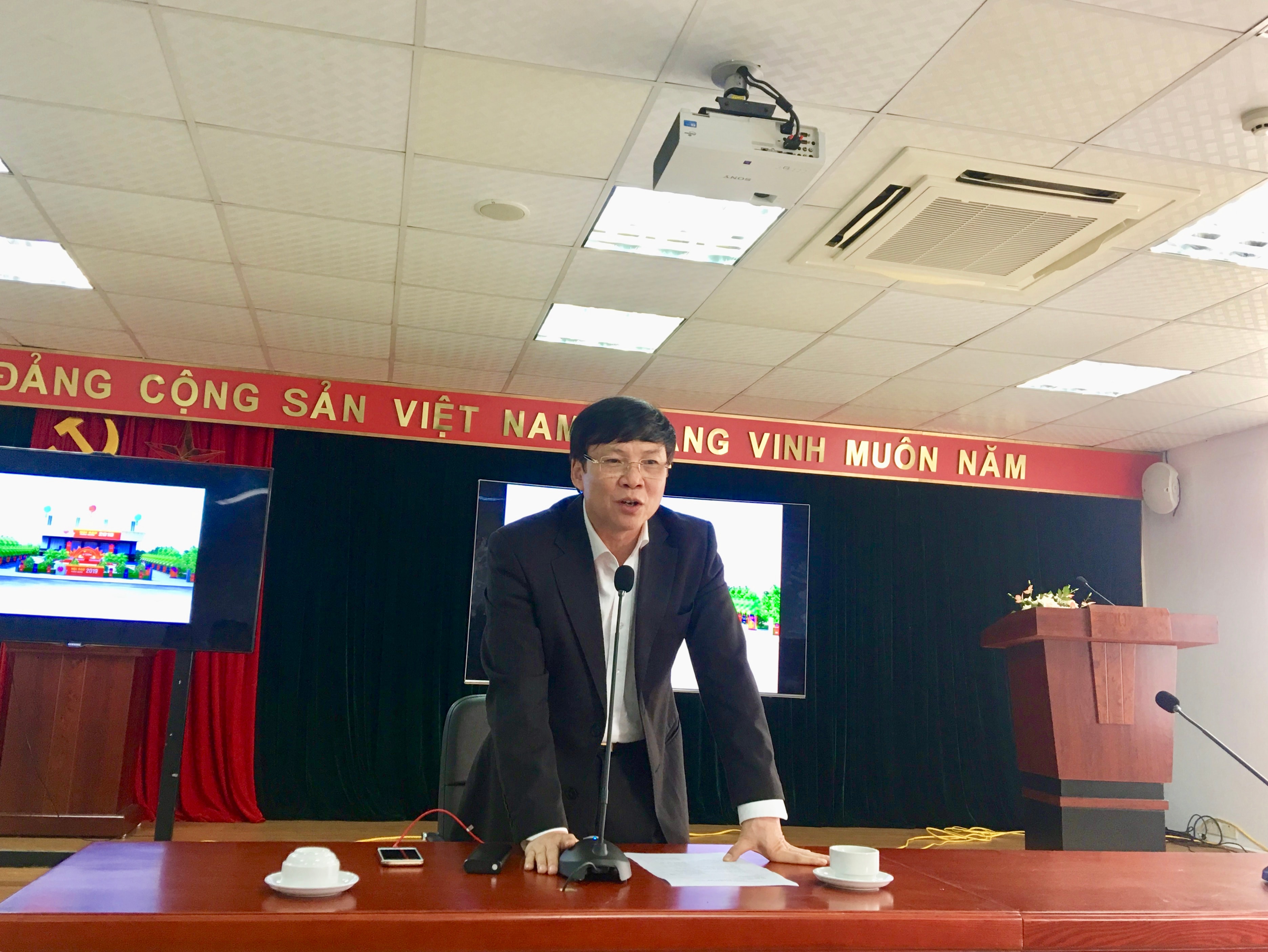Phó Chủ tịch Thường trực Hội Nhà báo Việt Nam Hồ Quang Lợi phát biểu chỉ đạo tại cuộc họp. Ảnh: Huy Hoàng