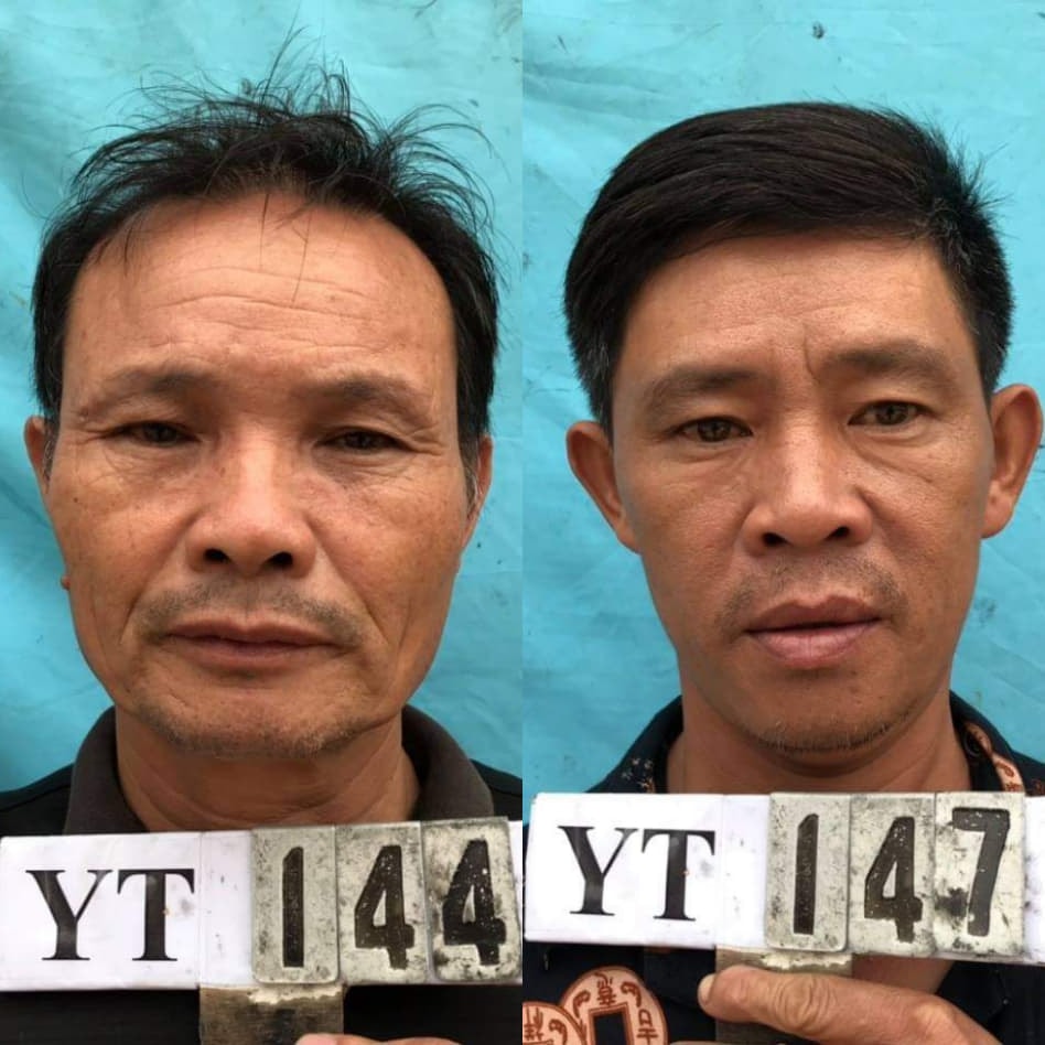 Hai đối tượng Nguyễn Khắc Vân và Nguyễn Nhuận Lương bị bắt khi tham gia đánh bài ăn tiền