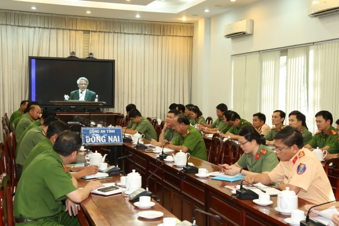 Luôn nỗ lực không ngừng để học tập, hoàn thành nhiệm vụ được giao là những gì lực lượng Công an tỉnh Đồng Nai đang không ngừng phấn đấu.