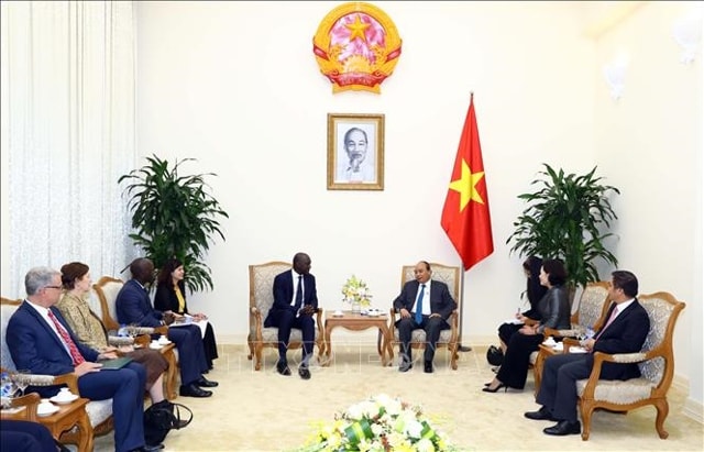 Thủ tướng Nguyễn Xuân Phúc tiếp ông Makhtar Diop, Phó Chủ tịch WB. Ảnh: TTXVN