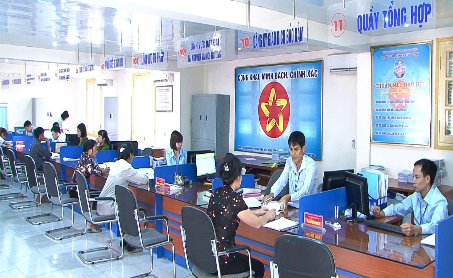 Cải cách hành chính là nhiệm vụ quan trọng luôn được Chính phủ chỉ đạo quyết liệt. Ảnh: QN