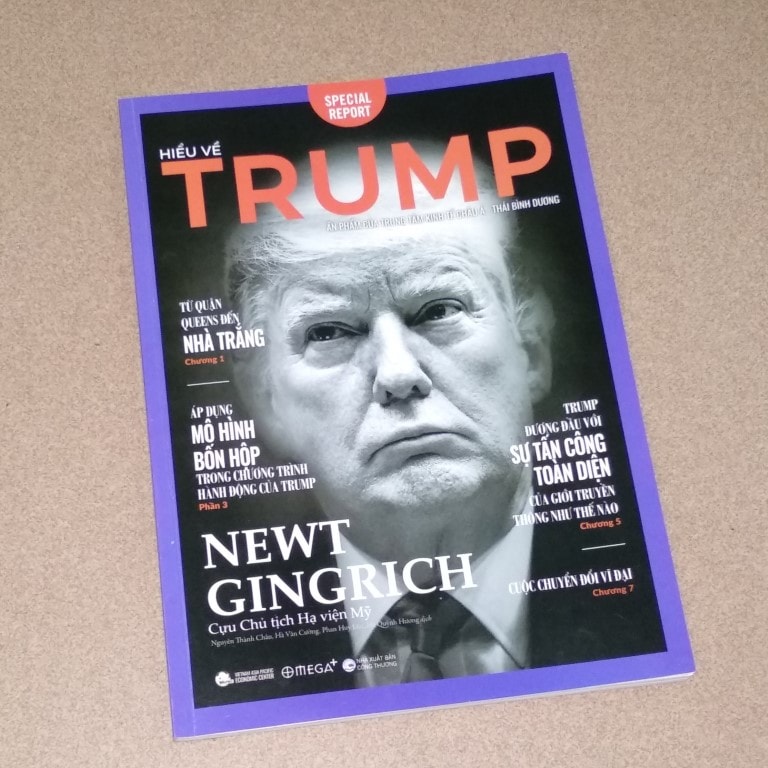 Cuốn sách “Hiểu về Trump”. Ảnh: Việt Hưng.