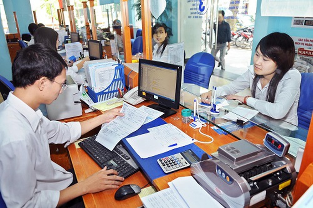 Nhiều thủ tục hành chính trong lĩnh vực ngân hàng đã được bãi bỏ trong thời gian gần đây (Ảnh minh họa)
