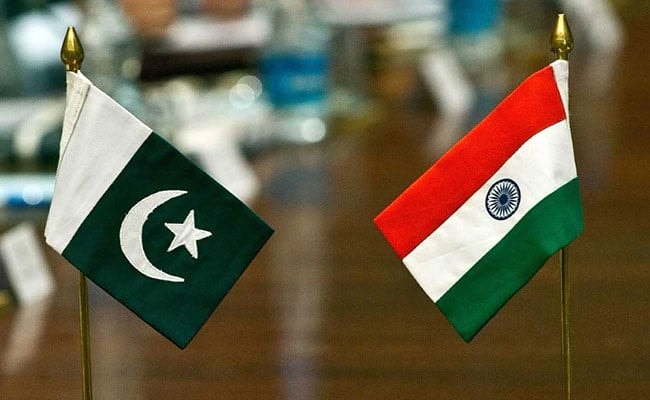 bn3osik8_india-pak-flag_625x300_27_February_19