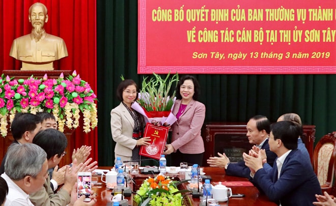 Đồng chí Phạm Thị Thanh Mai, Trưởng ban Kinh tế - Ngân sách, HĐND TP Hà Nội giữ chức vụ Bí thư Thị ủy Sơn Tây. Ảnh: HNM
