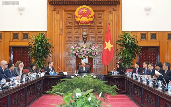 Thủ tướng Nguyễn Xuân Phúc tiếp đoàn doanh nghiệp của Hội đồng Kinh doanh Hoa Kỳ - ASEAN. Ảnh: VGP