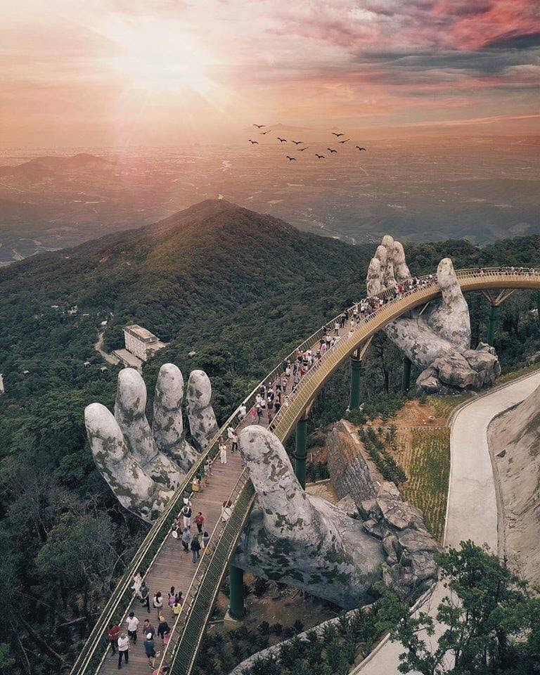 Du lịch ở Đà Nẵng đang rất phát triển. Ảnh: Sun Group