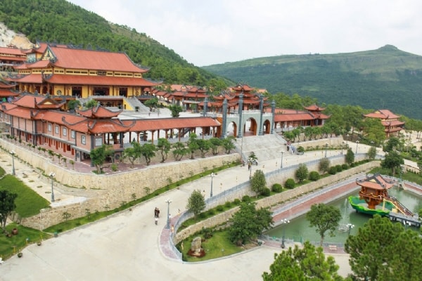 Chùa Ba Vàng (Uông Bí, Quảng Ninh). Ảnh: Trang thông tin chùa Ba Vàng.