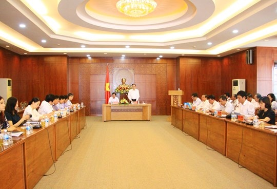 Quang cảnh buổi làm việc.
