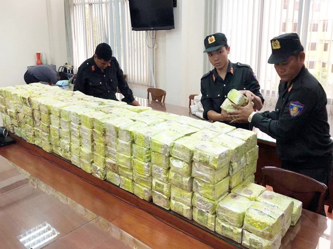 Số lượng ma túy kiểm đếm được khoảng 300 kg.