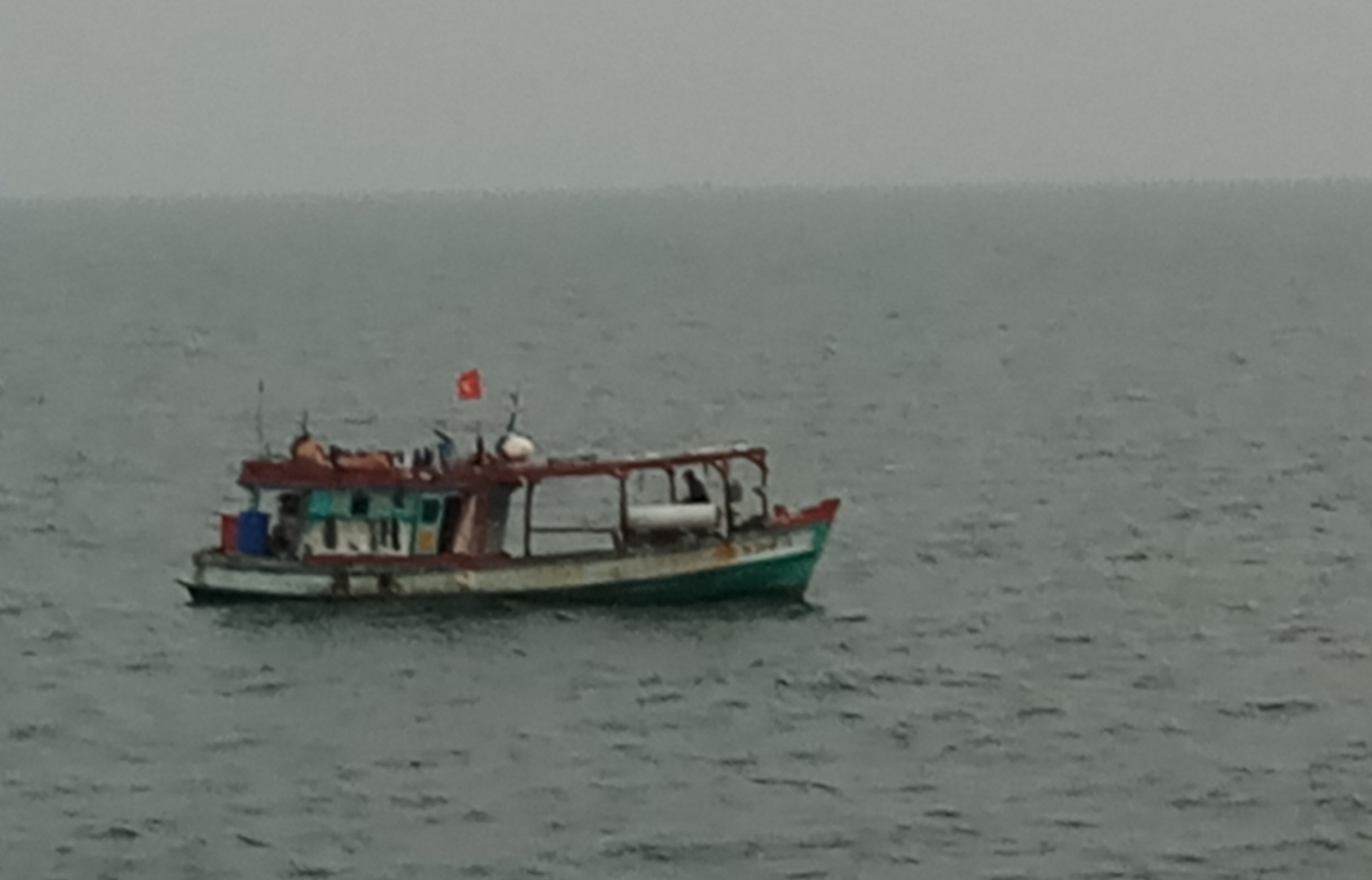 Các cơ quan, đơn vị tỉnh Cà Mau đang tích cực tìm kiếm thuyền viên mất tích - Ảnh minh họa.