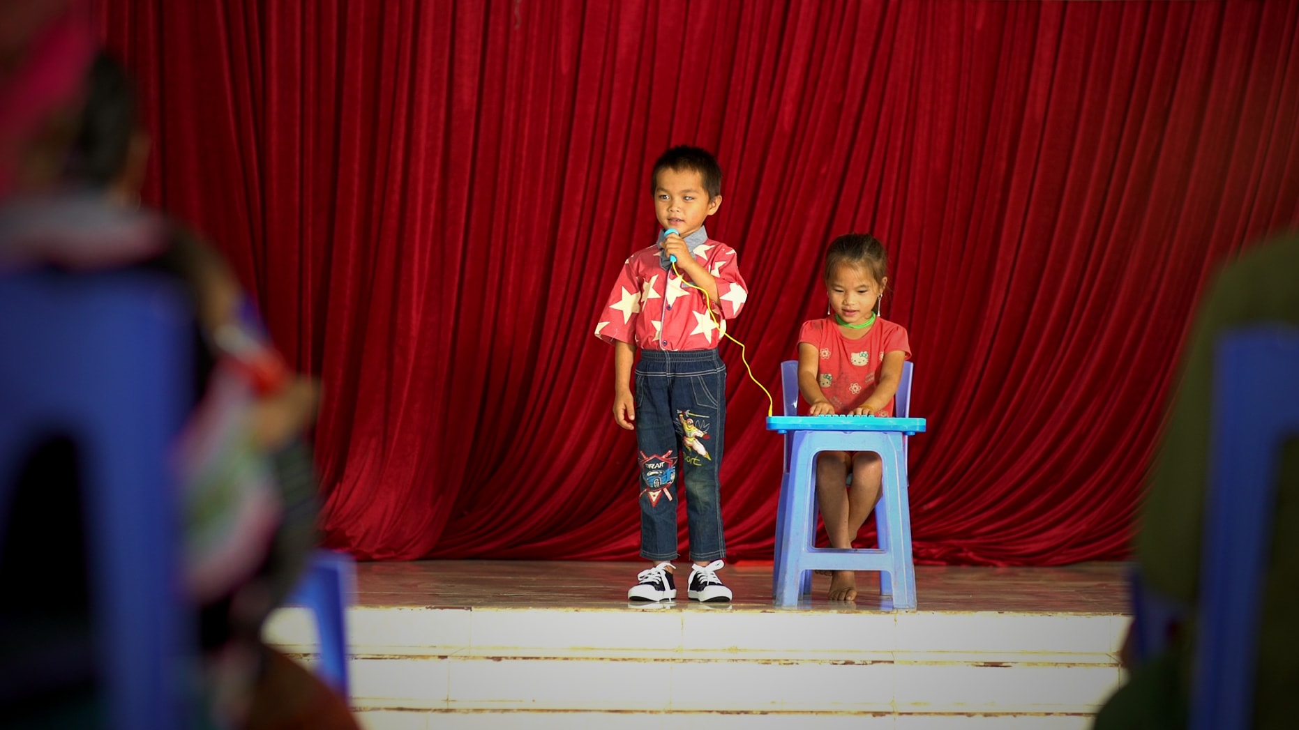 “Lớn lên, con muốn làm ca sĩ.” - bé Bảo chia sẻ.