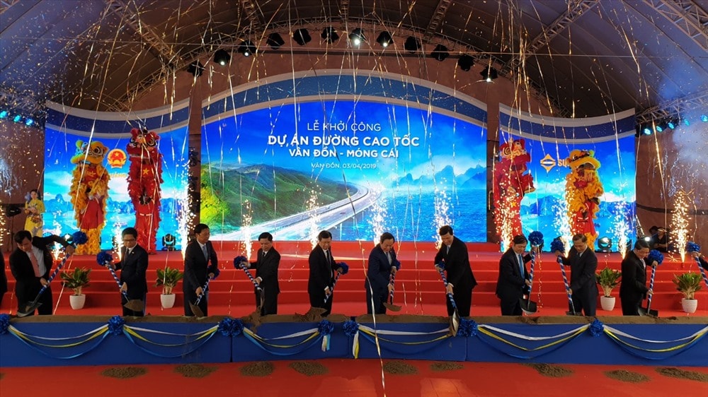 Lễ khởi công cao tốc Vân Đồn - Móng Cái. Ảnh: L.Đ