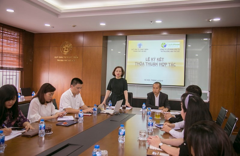 Bà Chu Nguyên Thành – Tổng giám đốc HANIF phát biểu tại Lễ ký kết