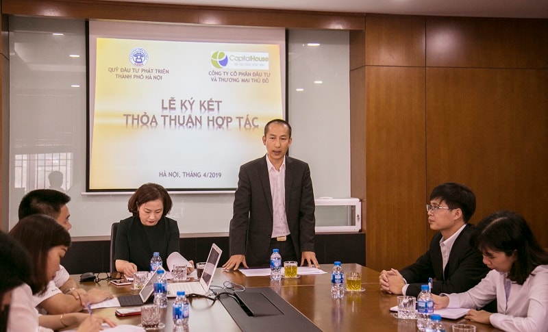 Ông Đỗ Đức Đạt – Chủ tịch HĐQT Tập đoàn Capital House phát biểu tại buổi lễ