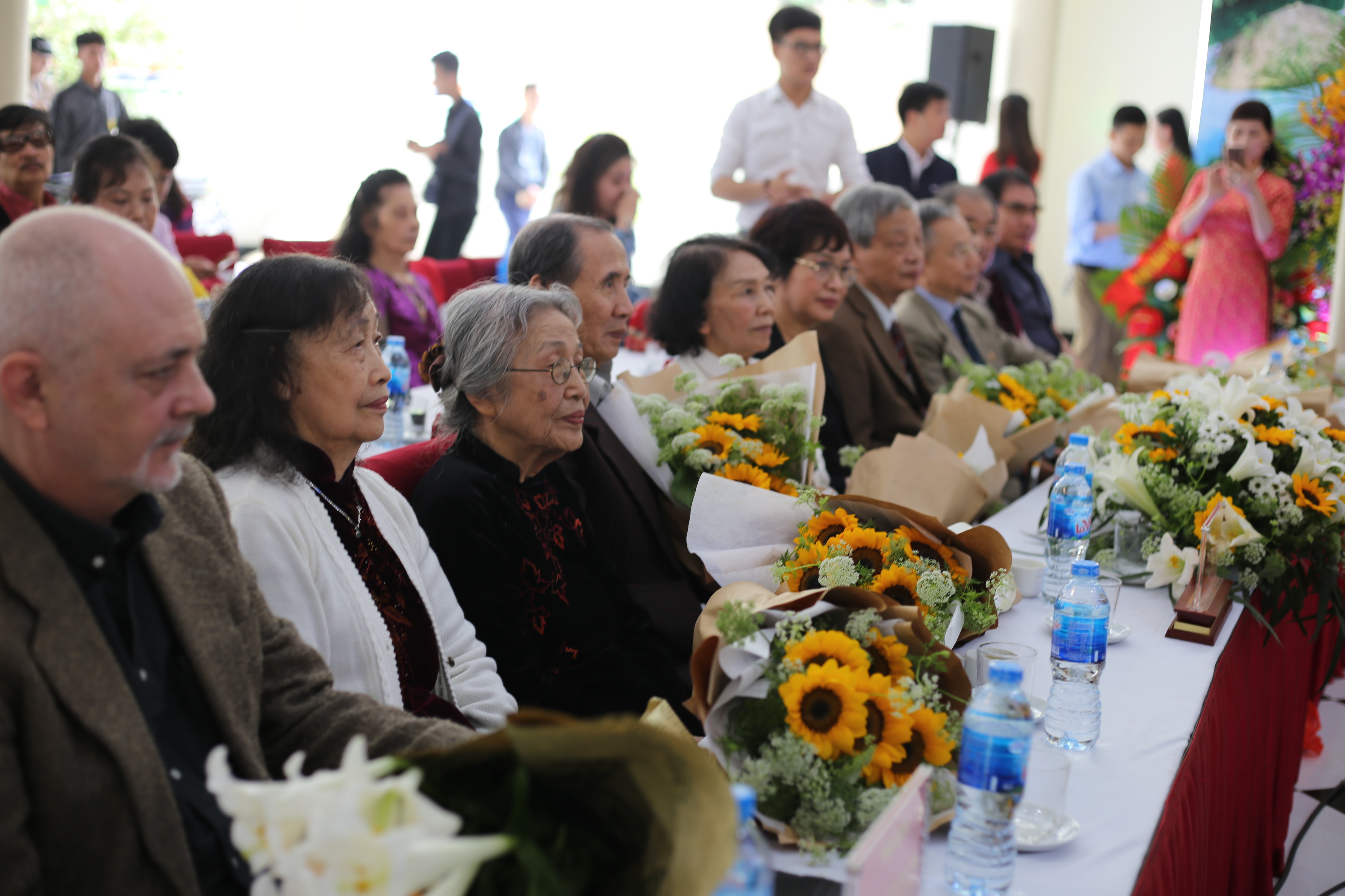 Việc Trường dạy làm báo Huỳnh Thúc Kháng được tìm lại chính xác địa điểm và được đặt Bia Di tích lịch sử quốc gia có ý nghĩa rất lớn về tinh thần đối với các học viên và thân nhân giảng viên và học viên của trường.