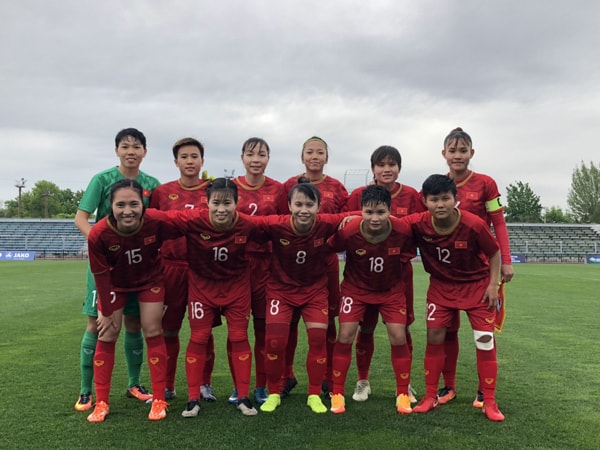 Các nữ tuyển thủ Việt Nam xuất sắc giành vé dự vòng loại thứ 3 Olympic Tokyo 2020. Ảnh: VFF