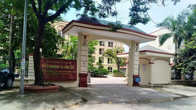 Sở Giáo dục và Đào tạo Hòa Bình, nơi để xẩy ra sai phạm dẫn đến hậu quả 28 trên tổng số 64 thí sinh gian lận bài thi bị Bộ Công an trả về