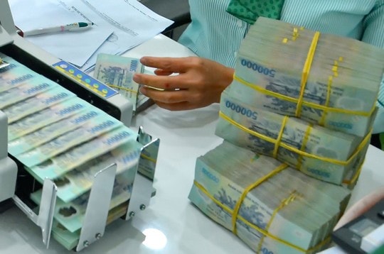 Muốn tín dụng tiêu dùng góp phần giảm thiểu “tín dụng đen” thì các tổ chức tín dụng, Công ty tài chính phải đẩy mạnh tín dụng tiêu dùng. Ảnh minh họa