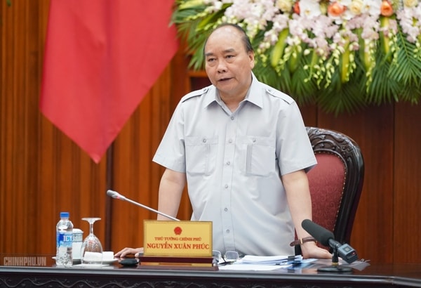 Thủ tướng Nguyễn Xuân Phúc phát biểu tại cuộc họp. Ảnh: VGP