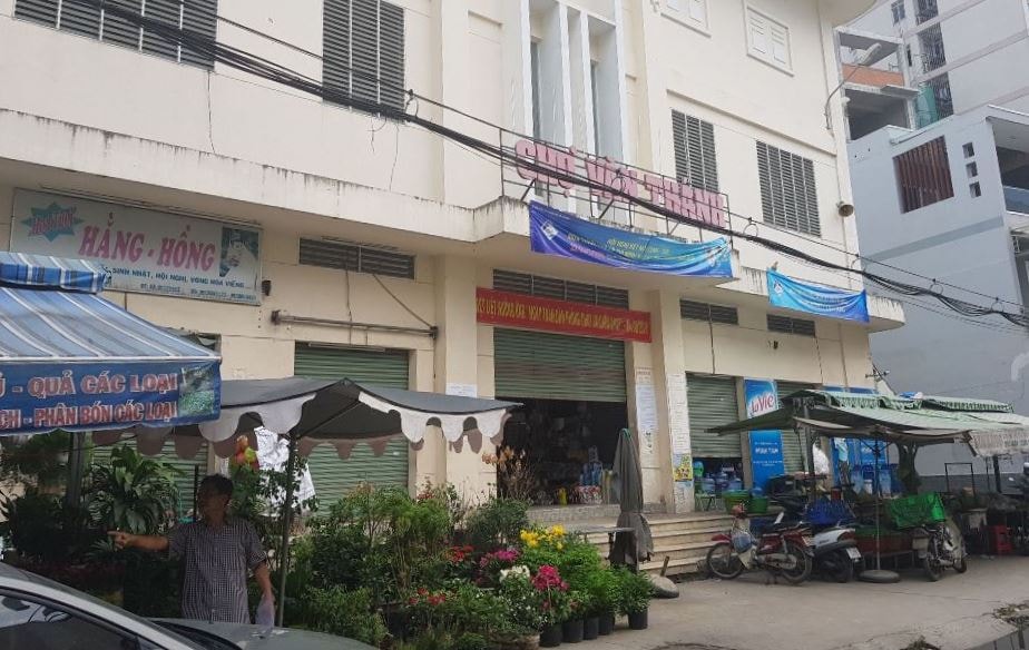 Chợ Văn Thánh mới kém thông thoáng do diện tích nhỏ, xây nhiều tầng.