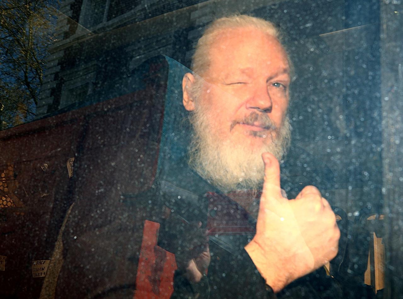 Nhà sáng lập WikiLeaks Julian Assange. Ảnh: Reuters
