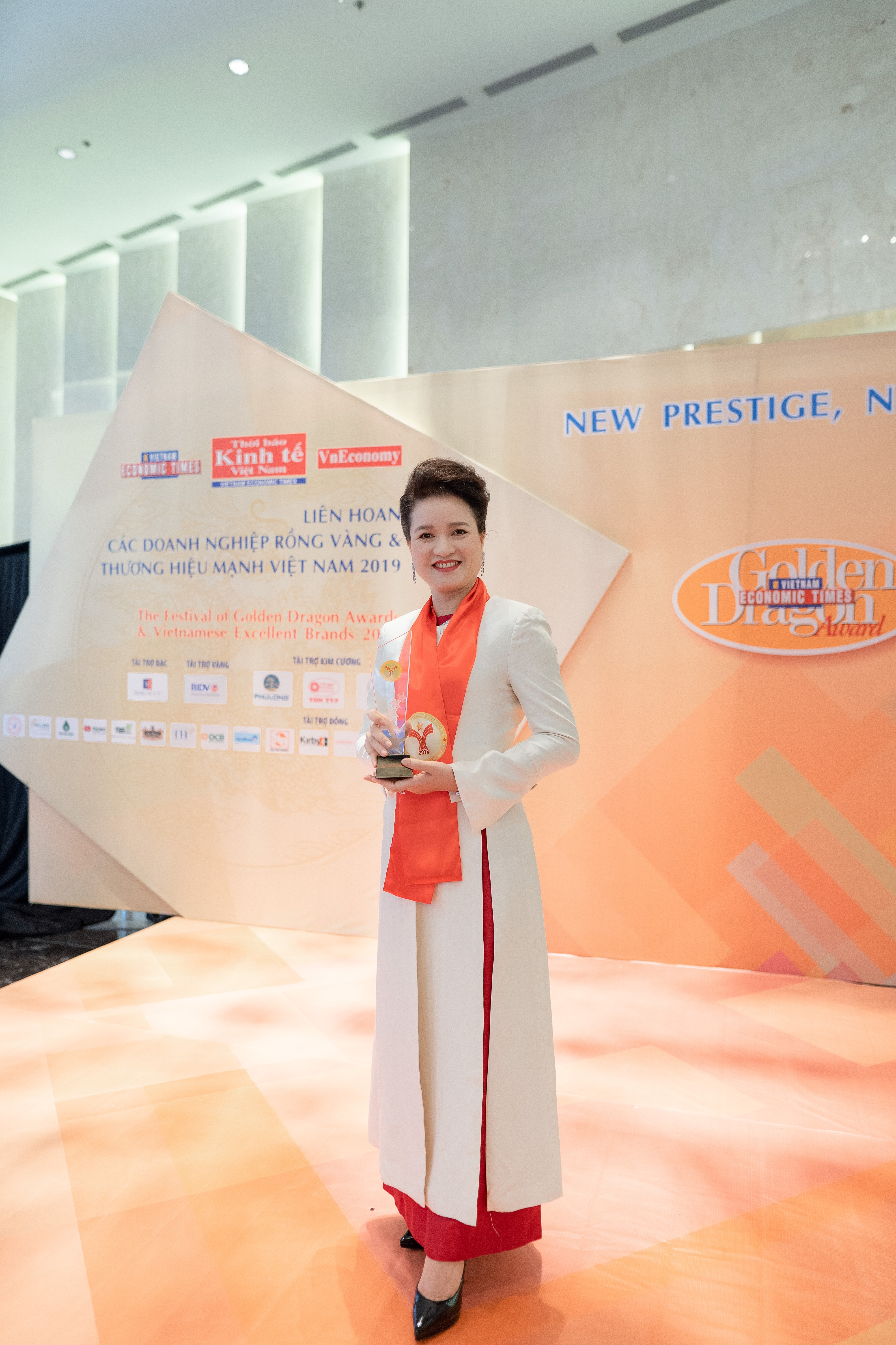 Công ty Cổ phần (CTCP) Sao Thái Dương đã vinh dự lần thứ 6 được vinh danh là Thương hiệu mạnh Việt Nam