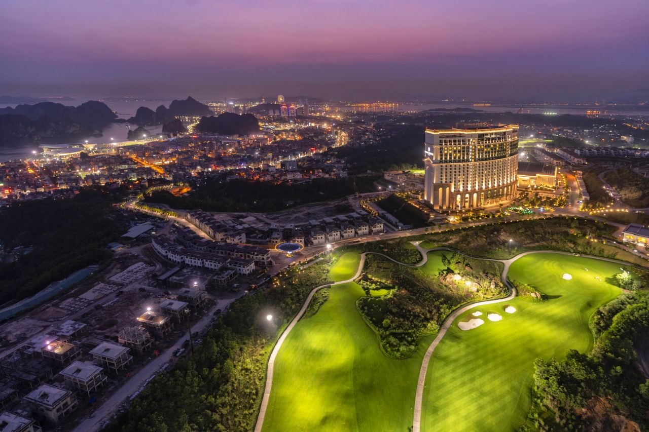 Quần thể FLC Hạ Long trong hệ thống FLC Holiday