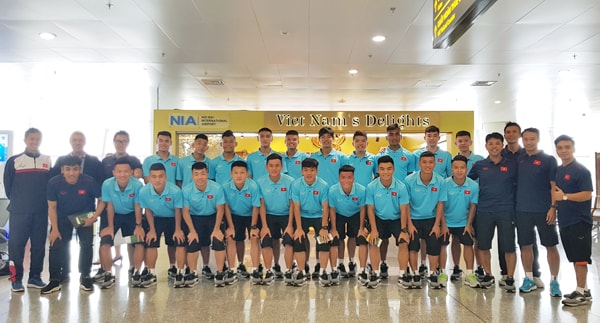 Đoàn quân của HLV Hoàng Anh Tuấn đã sẵn sàng cho các trận đấu tại Hong Kong. Ảnh: VFF