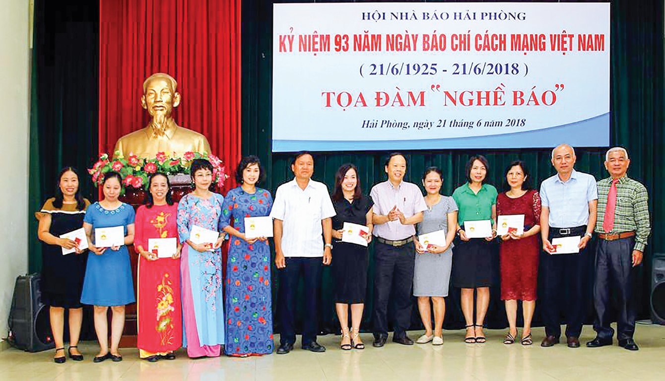 Nhân dịp kỷ niệm 93 năm Ngày Báo chí cách mạng Việt Nam(21/6/1925 - 21/6/2018), Hội Nhà báo Hải Phòng tổ chức Tọa đàm “ Nghề báo”.
