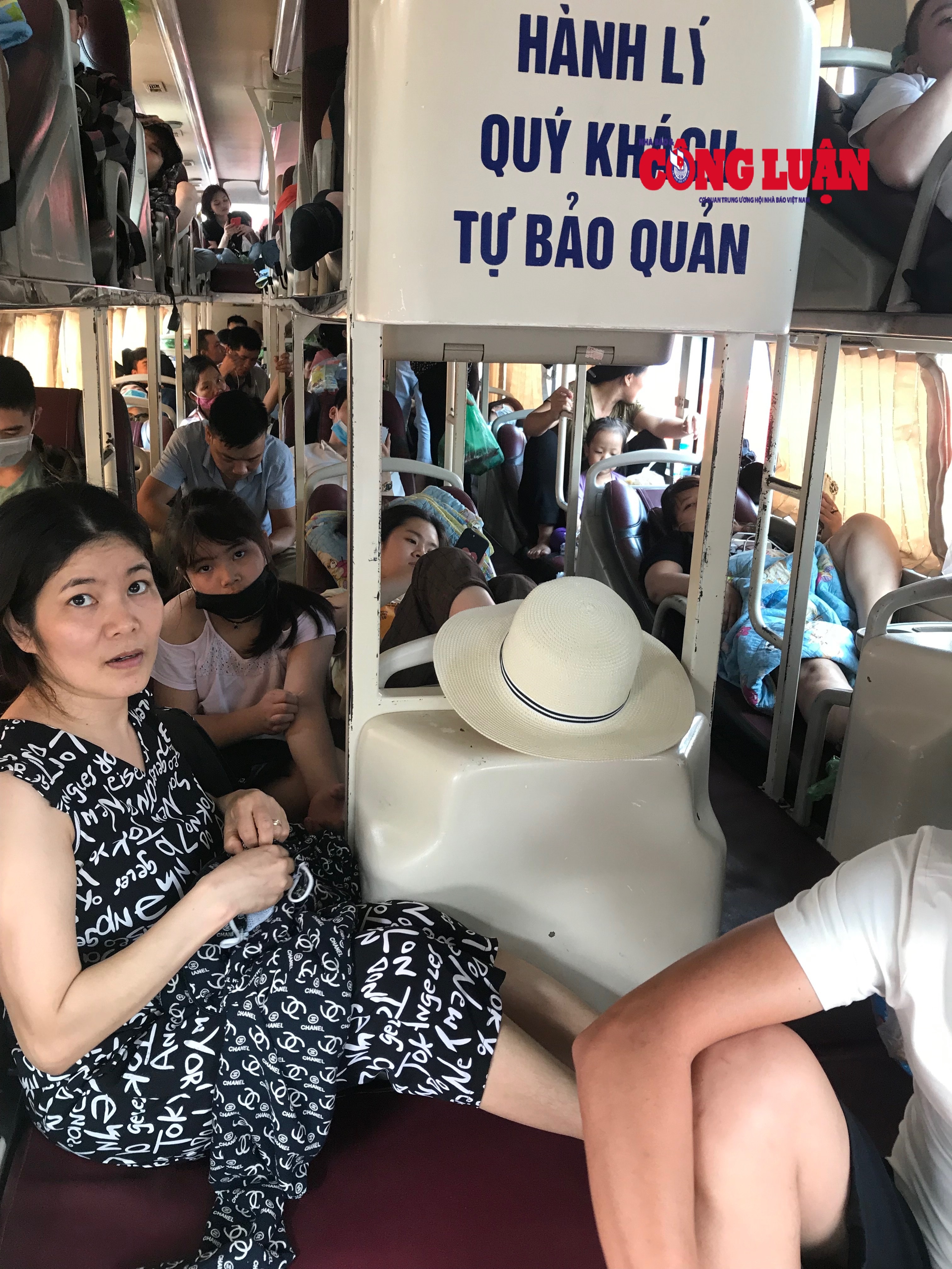 Nhà xe vô tư