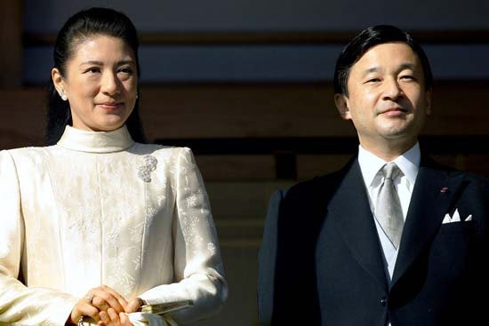Hoàng thái tử Naruhito và phu nhân - Ảnh: RT
