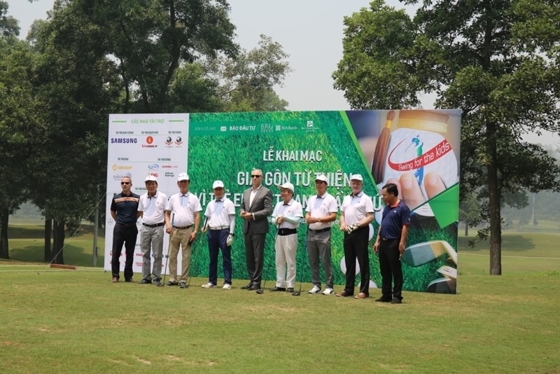 Các golfer tham dự giải đấu nặm 2019. Ảnh: BTC