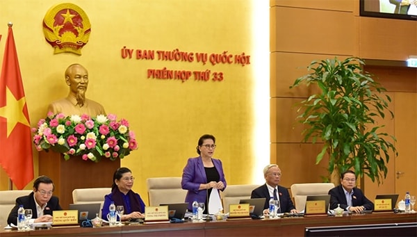 Chủ tịch Quốc hội Nguyễn Thị Kim Ngân phát biểu khai mạc Phiên họp thứ 33 của Ủy ban Thường vụ Quốc hội. Ảnh: ĐBND