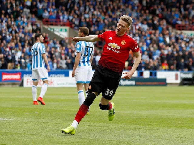 McTominay là điểm sáng hiếm hoi của MU trong trận hòa bạc nhược với Huddersfield. Ảnh: Getty