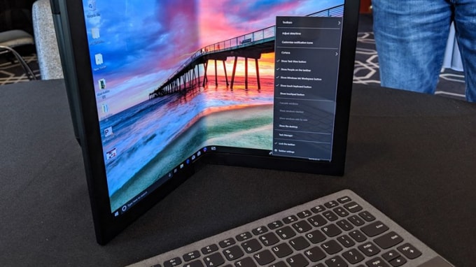Lenovo gây bất ngờ với laptop màn hình gập ThinkPad X1.