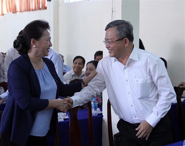 Chủ tịch Quốc hội Nguyễn Thị Kim Ngân tiếp xúc cử tri TP Cần Thơ trước Kỳ họp thứ 7, Quốc hội khóa XIV. Ảnh: ĐBND