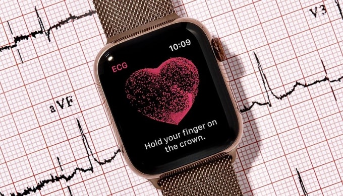 Theo dõi sức khỏe với Apple Watch.